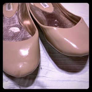 Steve Madden Nude Flats